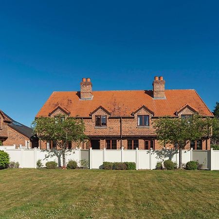 The Village Green Apartment Нельсон Екстер'єр фото